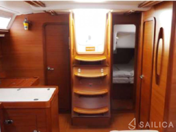 Dufour 450 GL - Yacht Charter Sailica