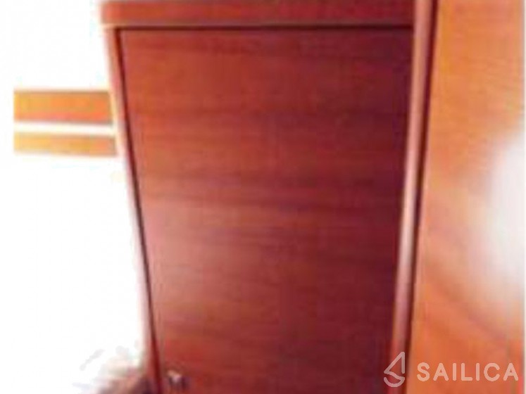 Dufour 450 GL - Yacht Charter Sailica