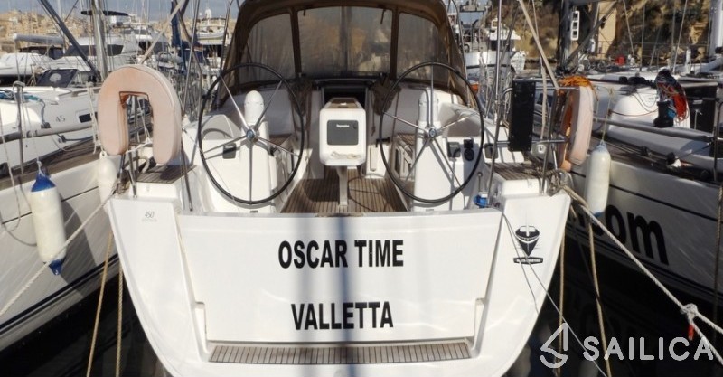 Dufour 450 GL - Yacht Charter Sailica