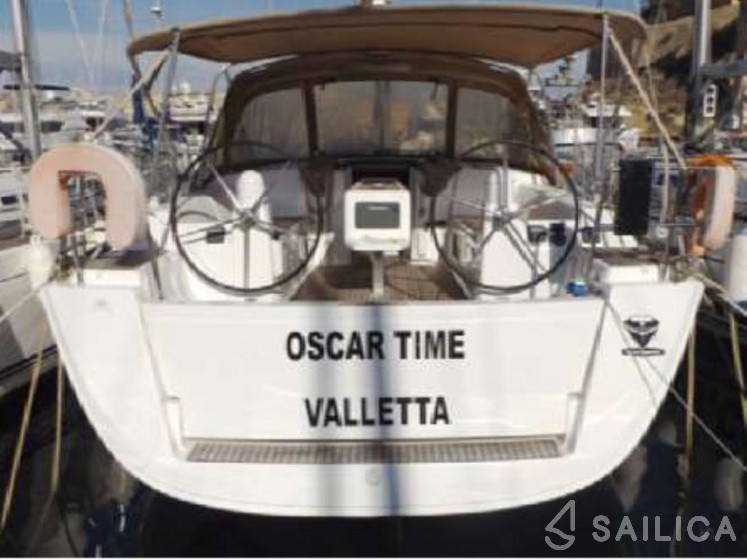 Dufour 450 GL - Yacht Charter Sailica
