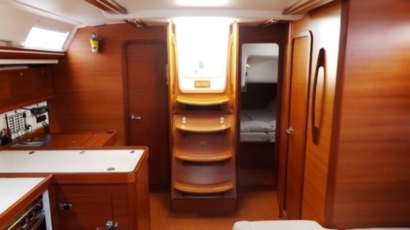 Dufour 450 GL - Yacht Charter Sailica