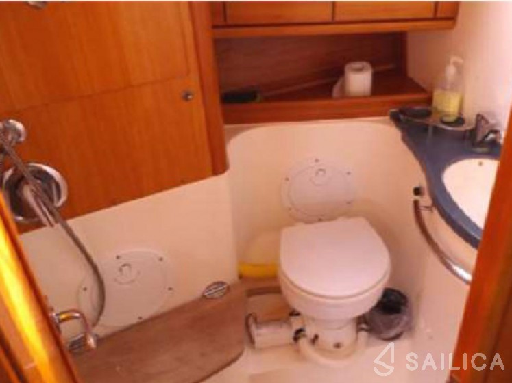 Bavaria 50 Cruiser - Yacht Charter Sailica