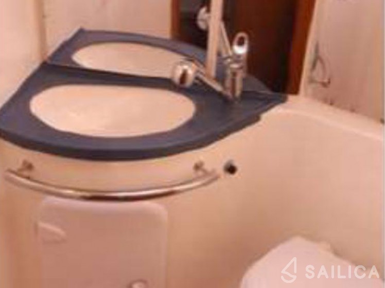 Bavaria 50 Cruiser - Yacht Charter Sailica