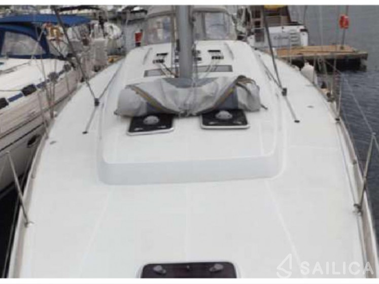 Oceanis 50 Family - Yacht Charter Sailica