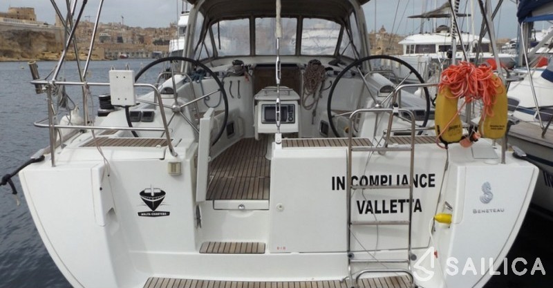 Oceanis 50 Family - Yacht Charter Sailica