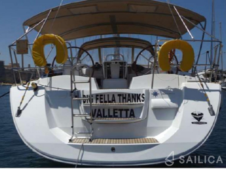 Jeanneau 53 - Yacht Charter Sailica