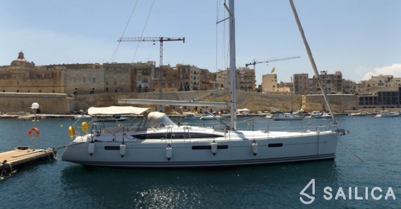 Jeanneau 53 - Yacht Charter Sailica