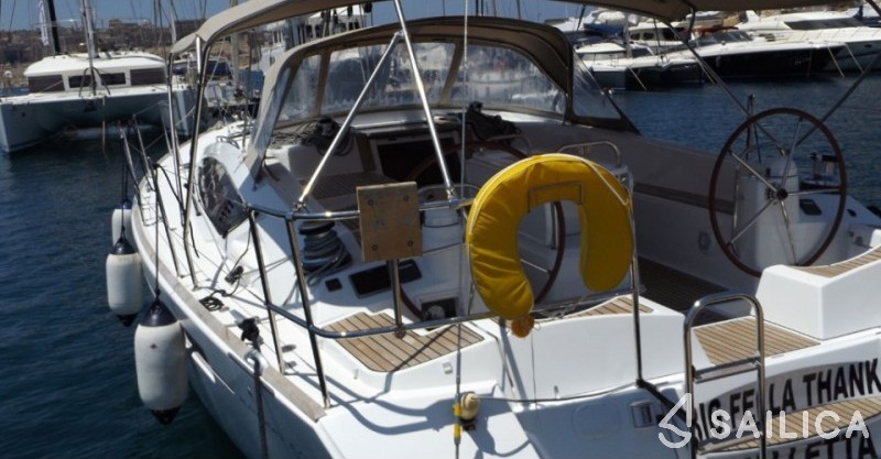 Jeanneau 53 - Yacht Charter Sailica