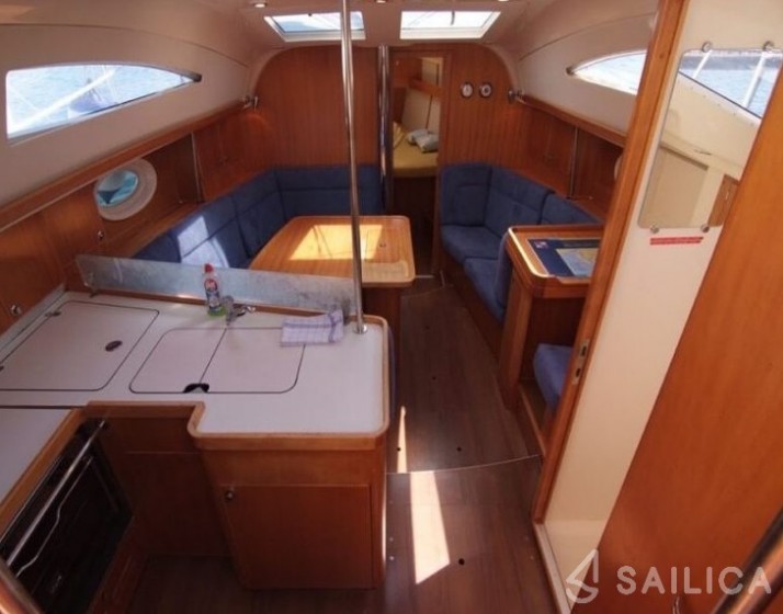 Elan 384 Impression - Yacht Charter Sailica
