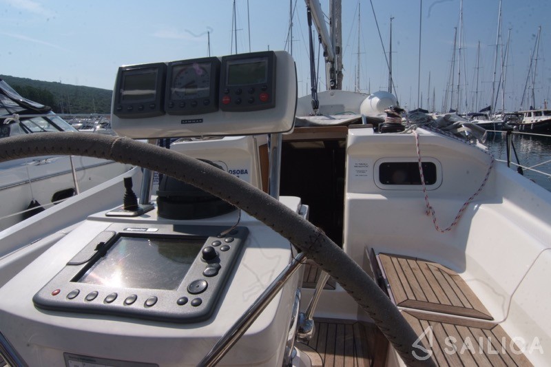 Elan 384 Impression - Yacht Charter Sailica