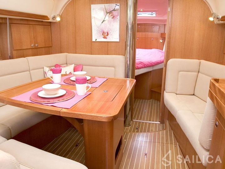 Elan 384 Impression - Yacht Charter Sailica