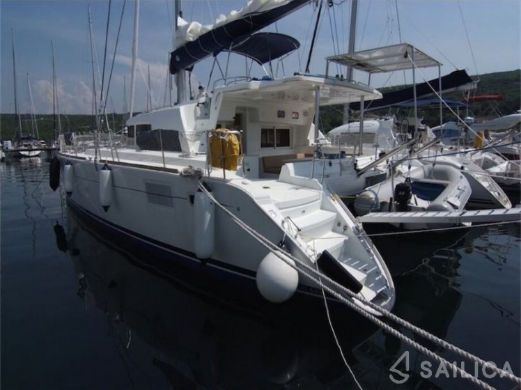 Lagoon 440 - Yacht Charter Sailica
