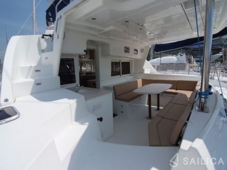 Lagoon 440 - Yacht Charter Sailica
