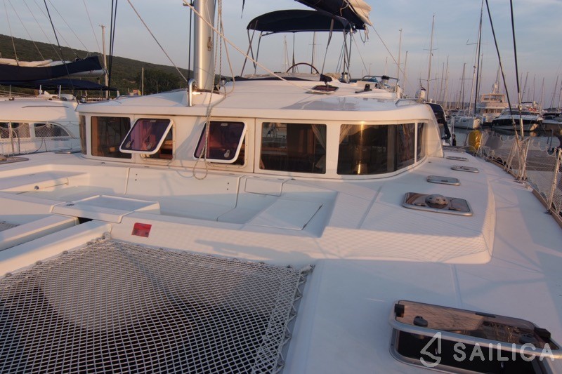 Lagoon 440 - Yacht Charter Sailica