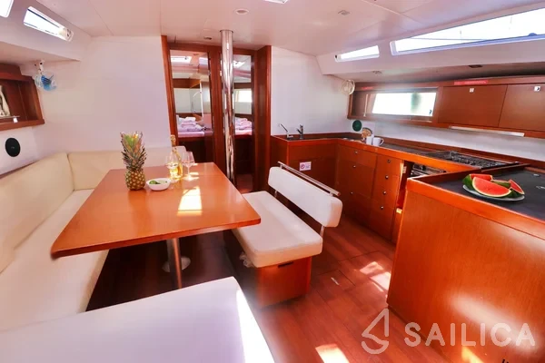 Oceanis 48 - Yacht Charter Sailica