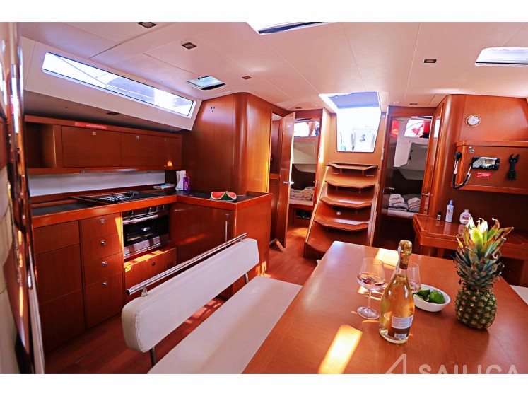 Oceanis 48 - Yacht Charter Sailica