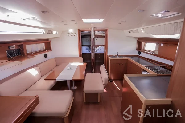 Oceanis 48 - Yacht Charter Sailica