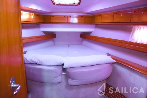 Bavaria 46 Cruiser - Yacht Charter Sailica