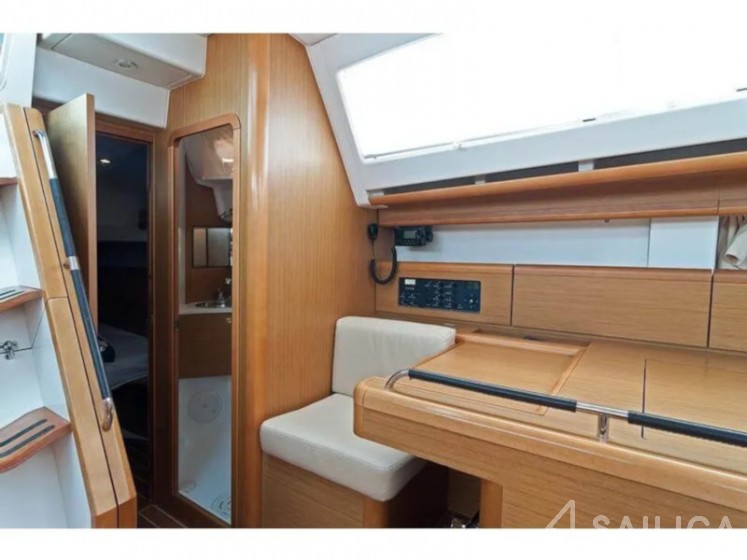 Sun Odyssey 45 - Yacht Charter Sailica