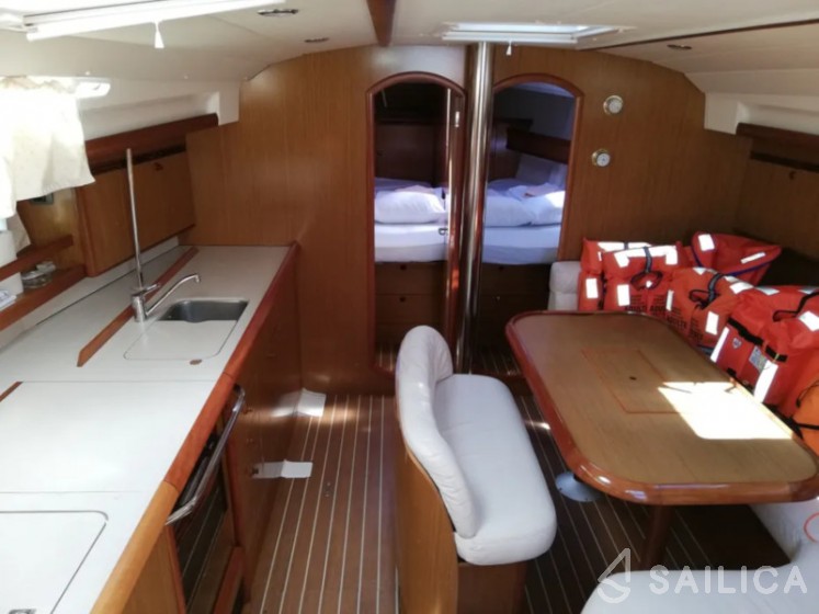 Sun Odyssey 45 - Yacht Charter Sailica