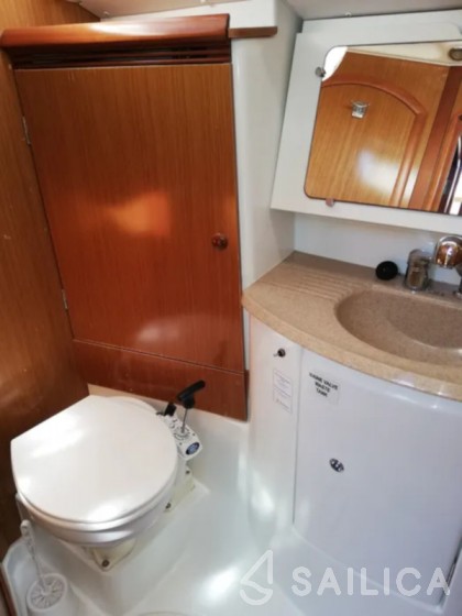 Sun Odyssey 45 - Yacht Charter Sailica
