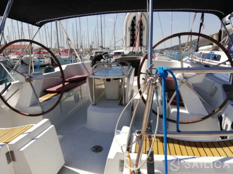 Sun Odyssey 45 - Yacht Charter Sailica
