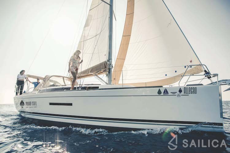 Dufour 382 Grand Large - Yacht Charter Sailica