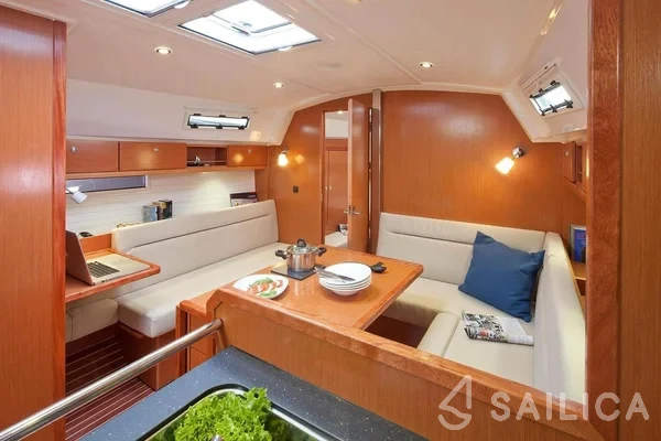 Bavaria 36 - Yacht Charter Sailica