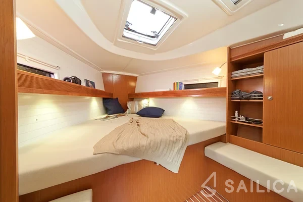 Bavaria 36 - Yacht Charter Sailica