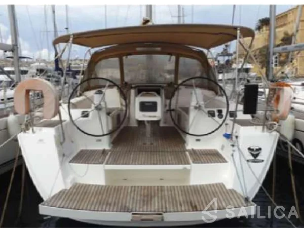 Dufour 450 GL - Yacht Charter Sailica