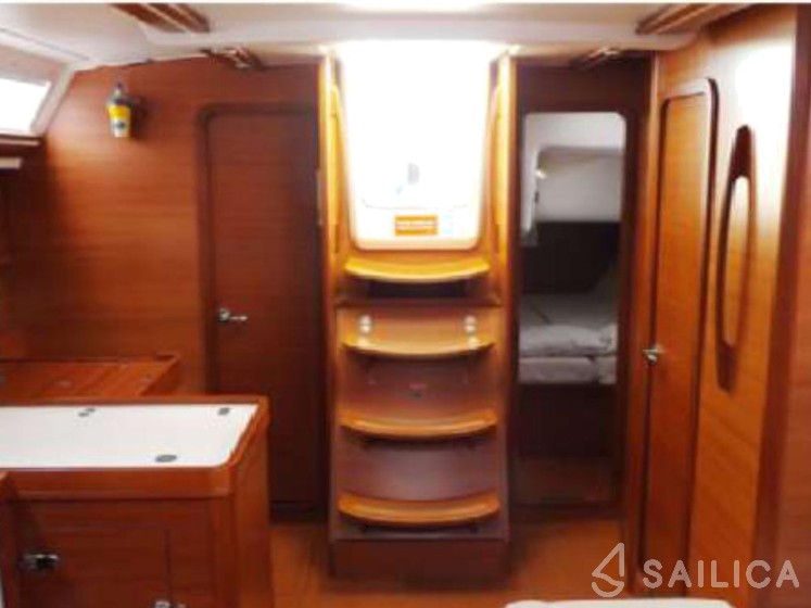 Dufour 450 GL - Yacht Charter Sailica