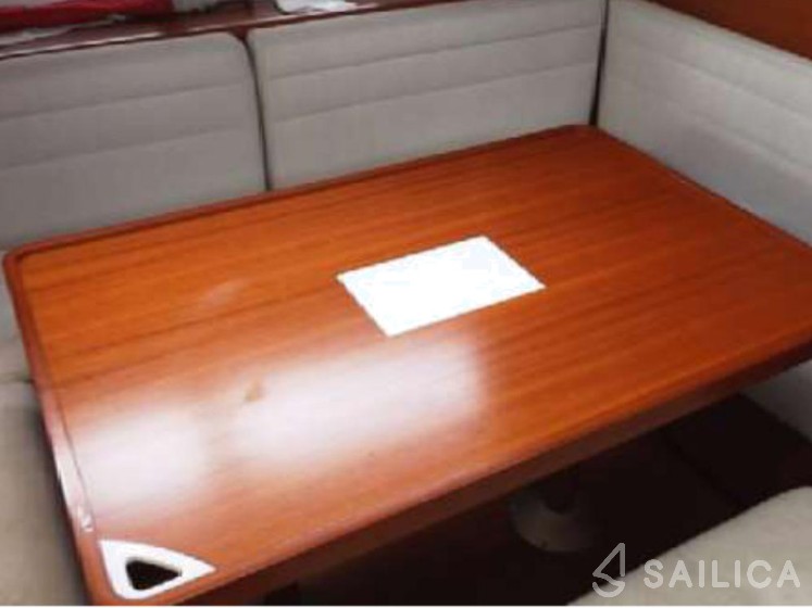 Dufour 450 GL - Yacht Charter Sailica