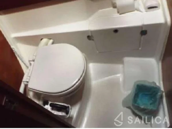 Dufour 450 GL - Yacht Charter Sailica