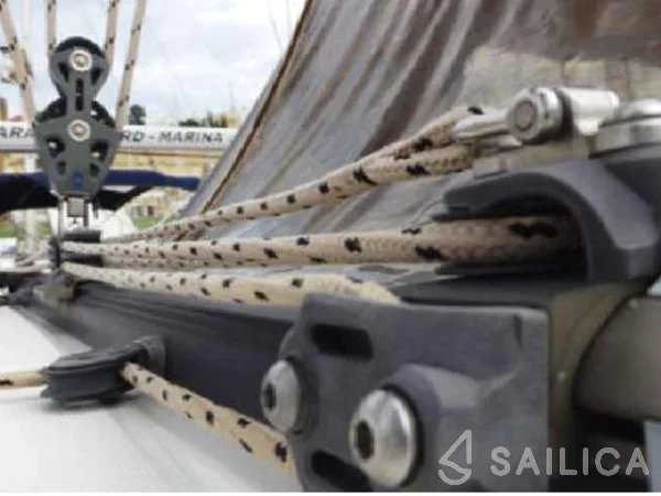 Dufour 450 GL - Yacht Charter Sailica