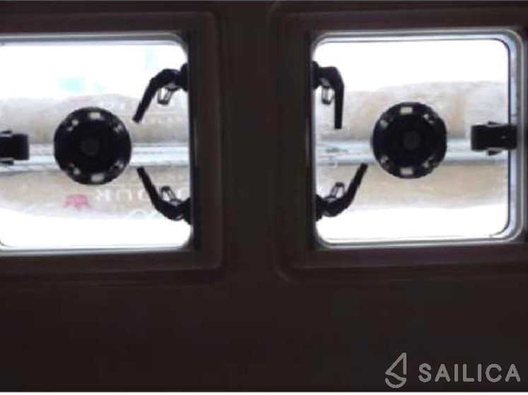 Dufour 450 GL - Yacht Charter Sailica