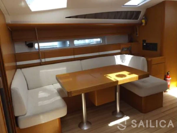 Jeanneau 53 - Yacht Charter Sailica