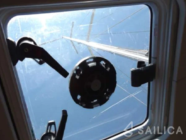 Jeanneau 53 - Yacht Charter Sailica