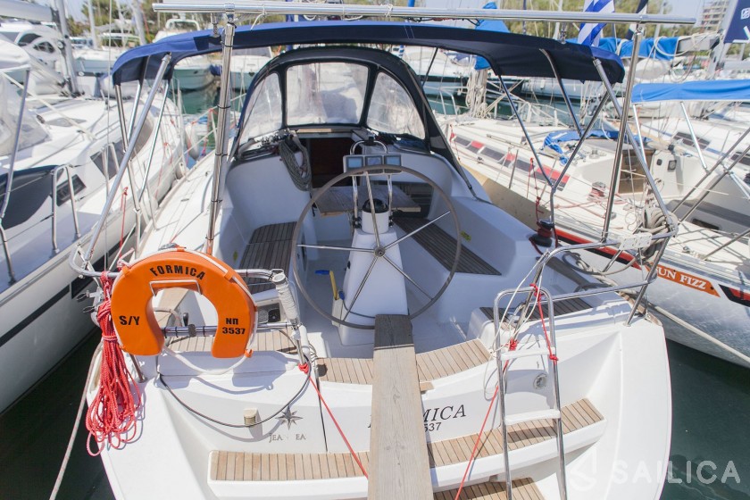 Sun Odyssey 36i - Yacht Charter Sailica