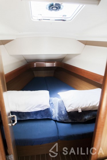 Sun Odyssey 36i - Yacht Charter Sailica