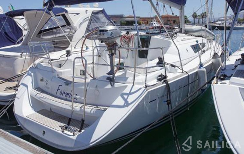 Sun Odyssey 36i - Yacht Charter Sailica