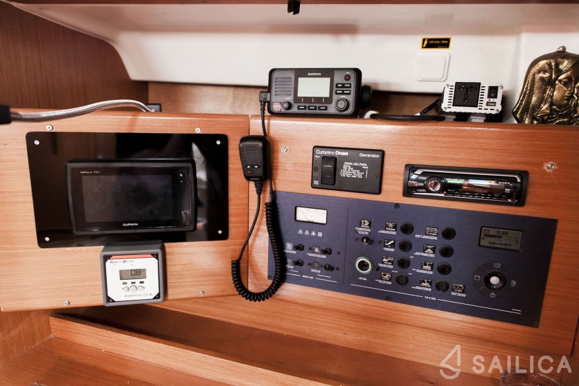 Cyclades 50.5 - Yacht Charter Sailica