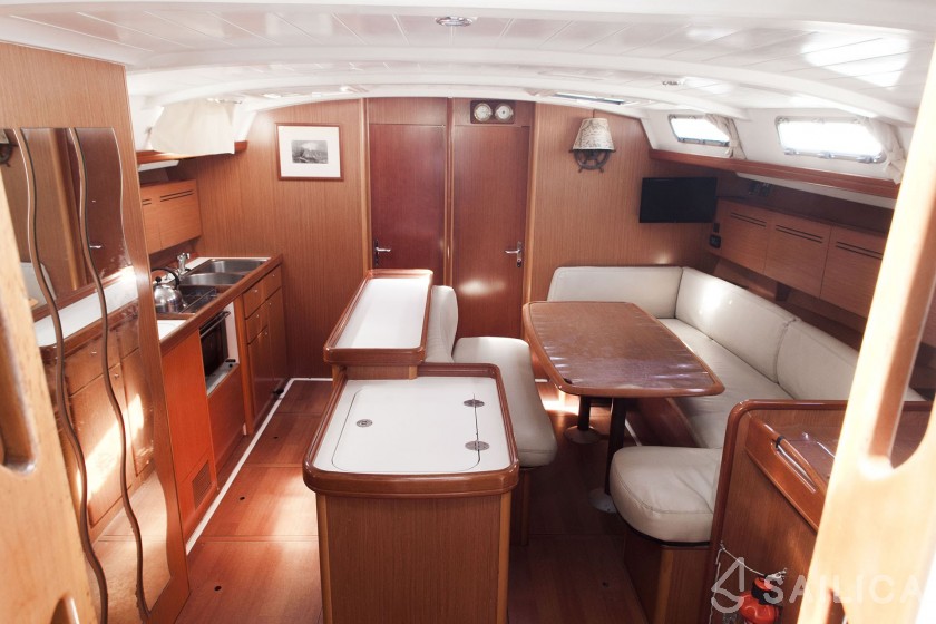 Cyclades 50.5 - Yacht Charter Sailica