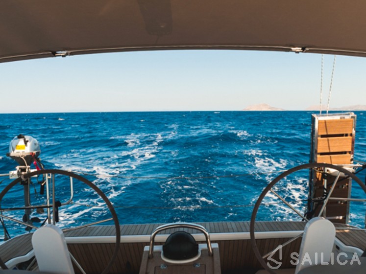 Bavaria 46 Cruiser - Yacht Charter Sailica