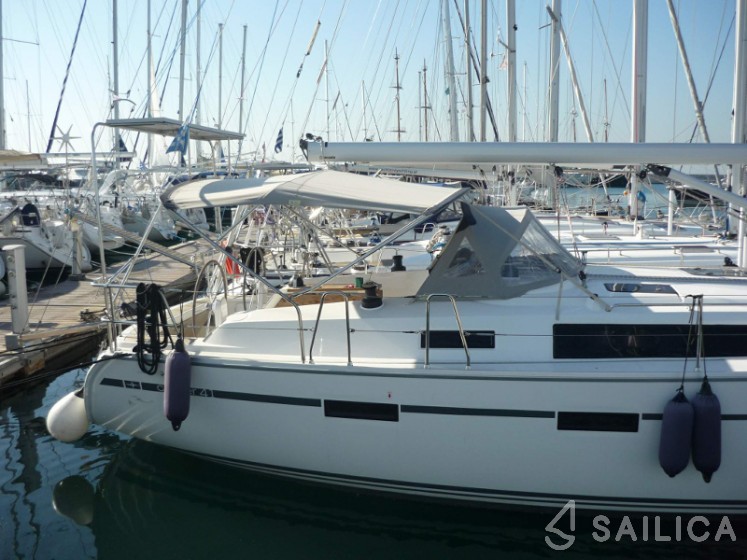 Bavaria 41 Cruiser - Yacht Charter Sailica