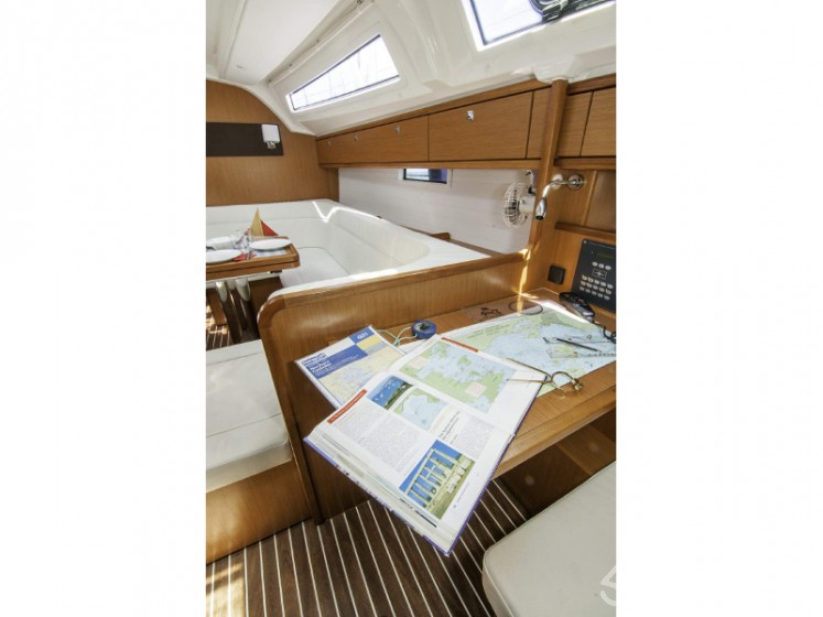 Bavaria 41 Cruiser - Yacht Charter Sailica