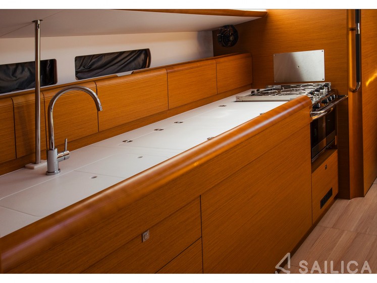 Sun Odyssey 479 - Yacht Charter Sailica