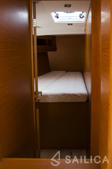 Sun Odyssey 479 - Yacht Charter Sailica