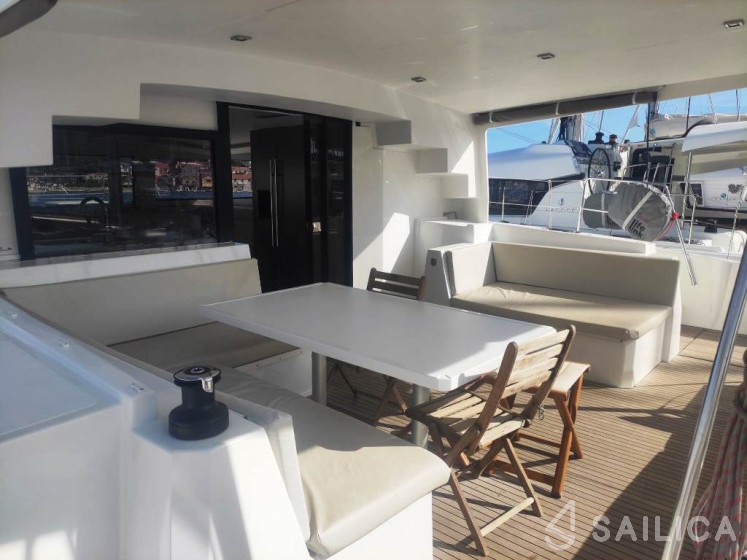 Bali 4.5 - Yacht Charter Sailica