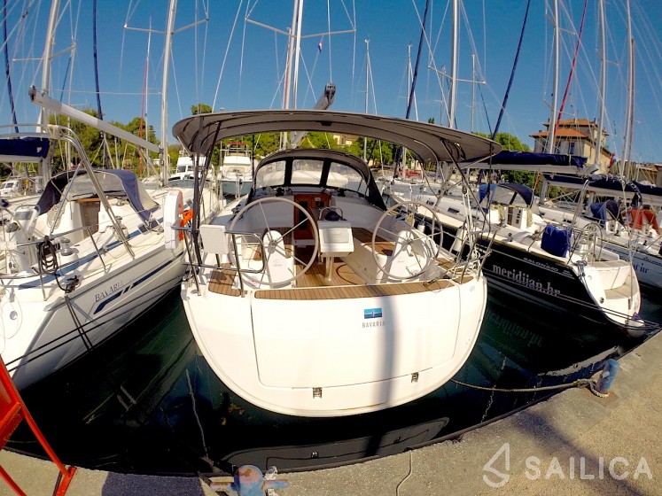 Bavaria 37 Cruiser - Yacht Charter Sailica