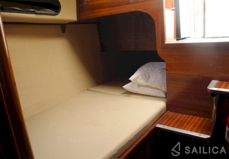 Adria 28 Luxus - Yacht Charter Sailica